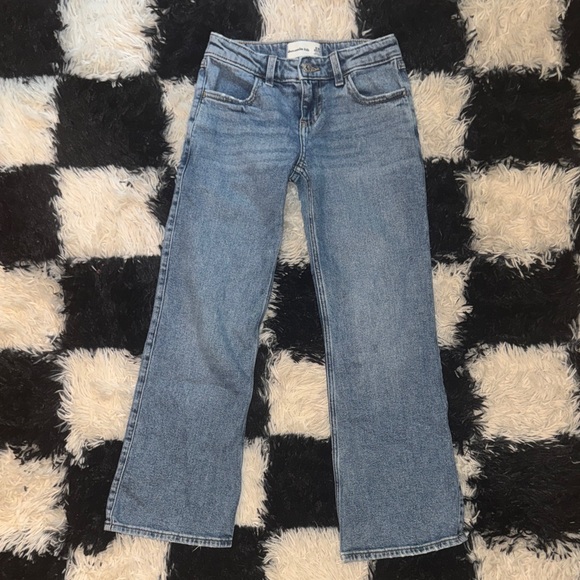 Abercrombie Kids Light Blue Jeans - Picture 1 of 5